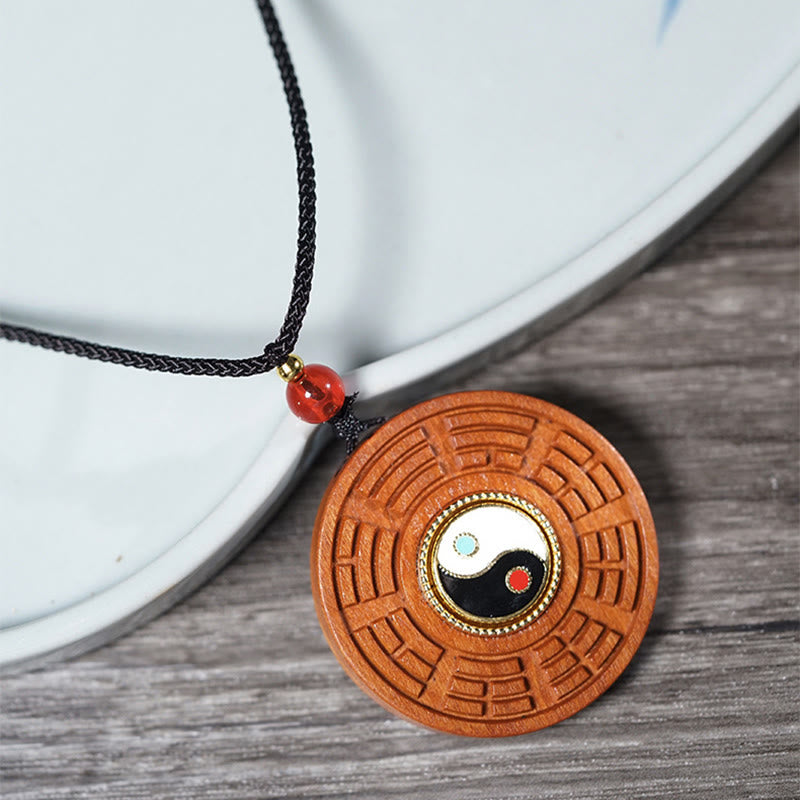 Collana con ciondolo in legno di giuggiola colpito da un fulmine, Buddha Stones, Yin Yang, Bagua e fortuna - image 2