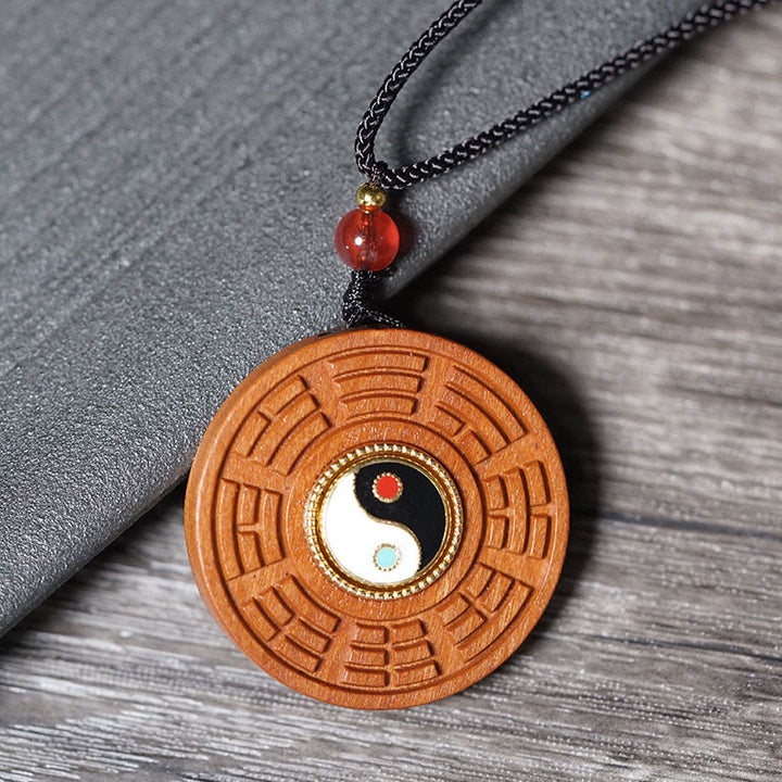 Collana con ciondolo in legno di giuggiola colpito da un fulmine, Buddha Stones, Yin Yang, Bagua e fortuna - Il fulmine ha colpito il legno di giuggiola - image 1