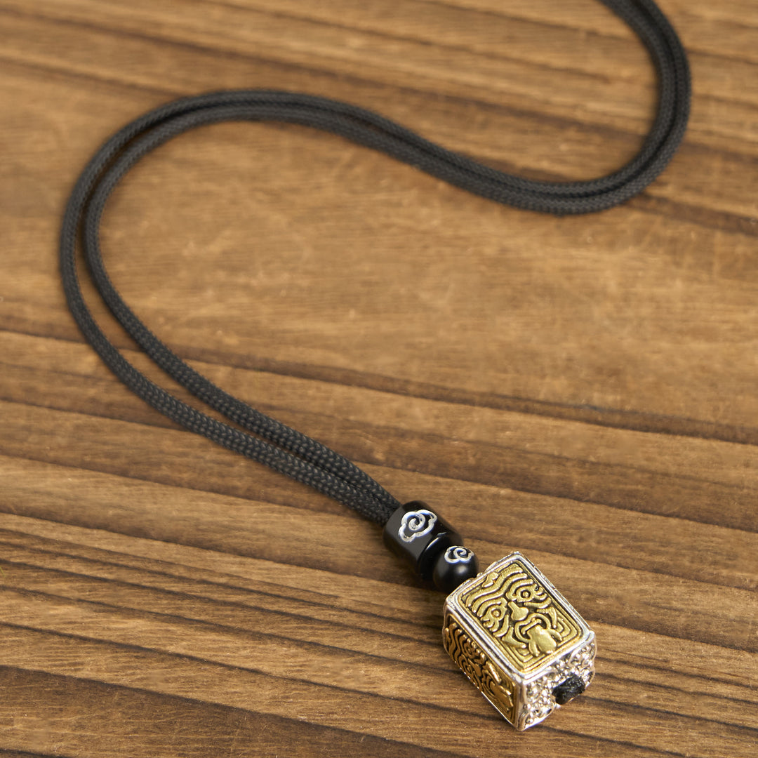 Collana con ciondolo quadrato in corda di protezione della dea della ricchezza, Buddha Stones Zakiram - image 5
