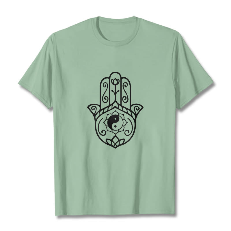 Maglietta in cotone con motivo Yin Yang e mano di Hamsa con Buddha Stones - Verde pallido - 2XL - image 15