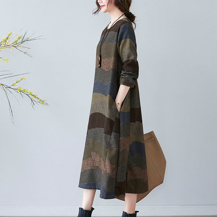 Abito midi in cotone e lino con maniche lunghe, stampa etnica con motivo a righe Buddha Stones, con tasche - image 21