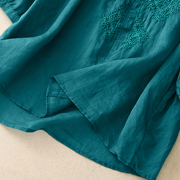 Camicia da donna a maniche corte con scollo a V e ricami a tema Buddha Stones. - image 3