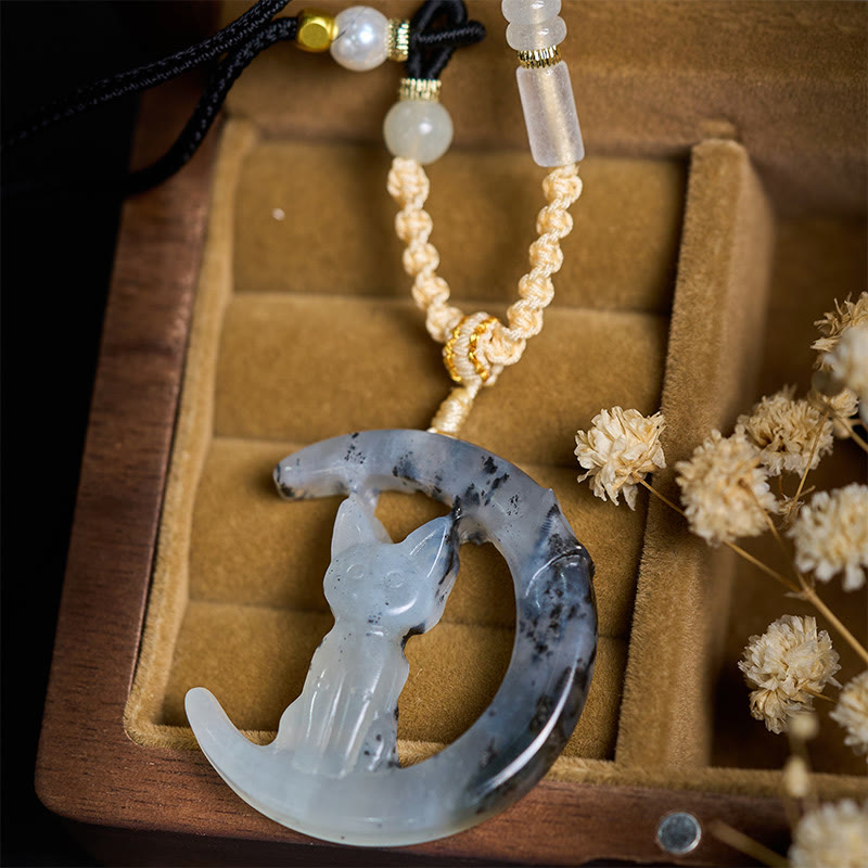 Collana Buddha Stones naturale Xiuyan con luna crescente e gatto in equilibrio - image 1