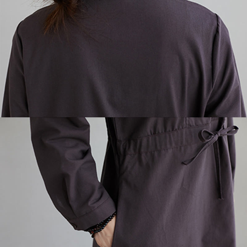 Abito midi in cotone a maniche lunghe con tasche e revers a tinta unita con lacci Buddha Stones - image 16
