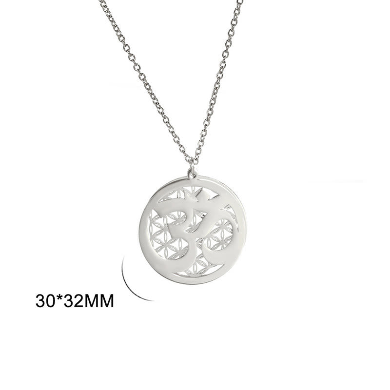 Collana con ciondolo in acciaio inossidabile con simbolo Om e design a forma di fiore cavo Buddha Stones - image 4