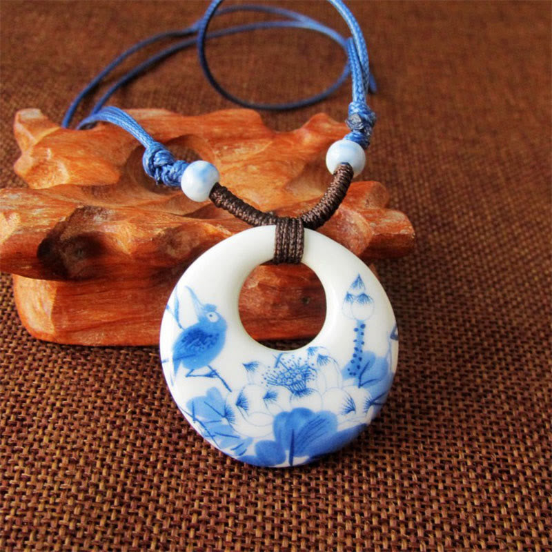 Buddha Stones con ciondolo dell'illuminazione in ceramica con simbolo di loto, simbolo etnico di peonia e fiori di pesco. - Loto - image 3
