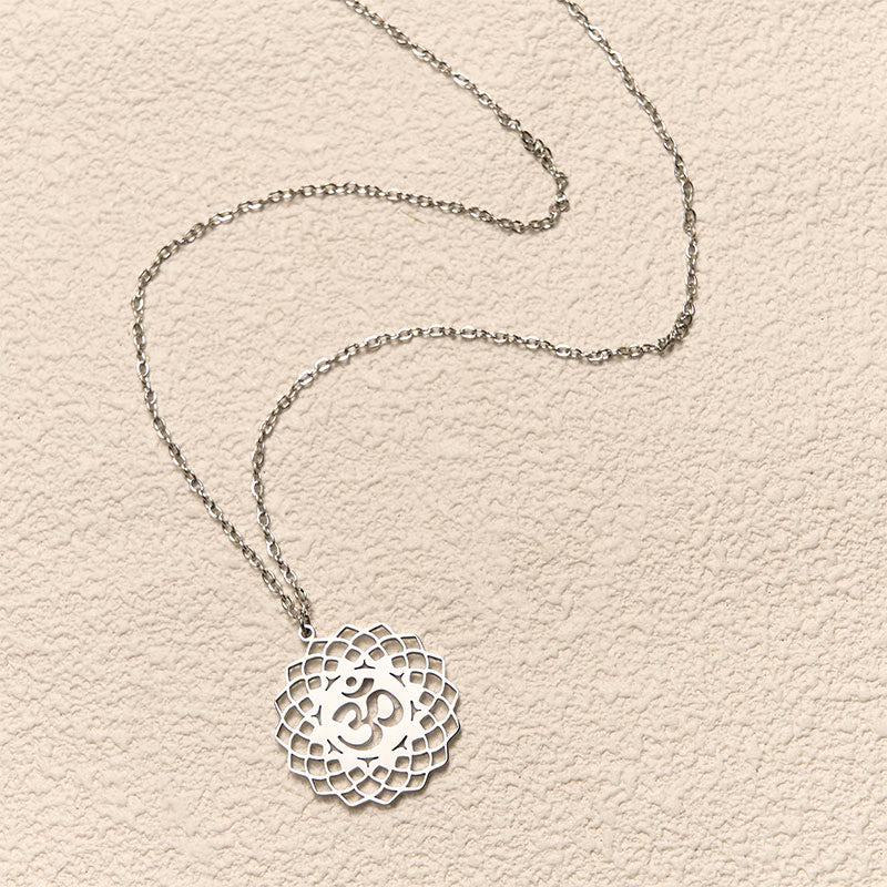 Collana con ciondolo in acciaio inossidabile con simbolo Om Buddha Stones, motivo: loto cavo - image 12