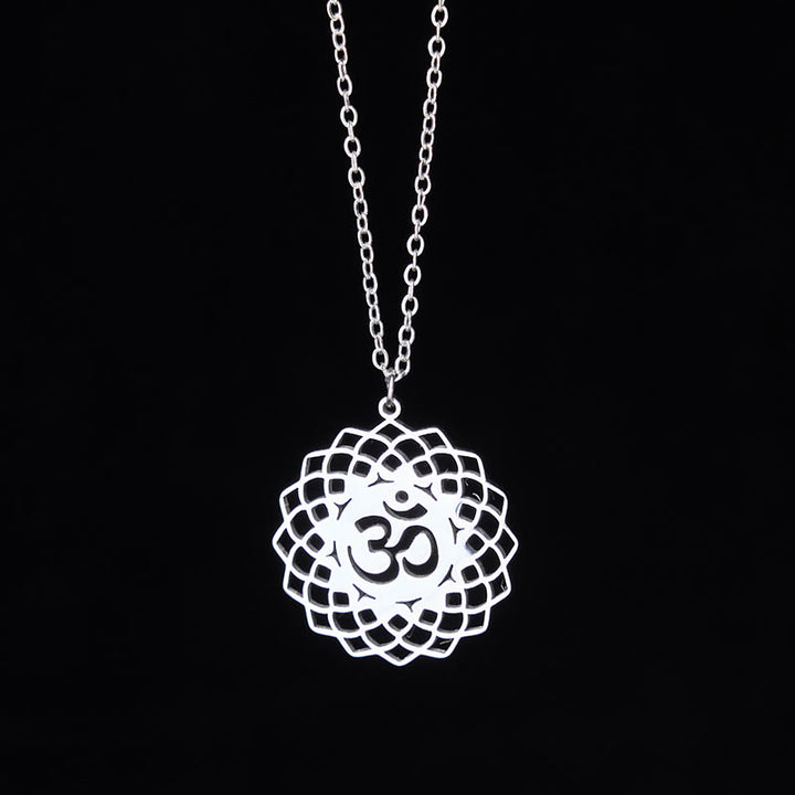 Collana con ciondolo in acciaio inossidabile con simbolo Om Buddha Stones, motivo: loto cavo - image 10