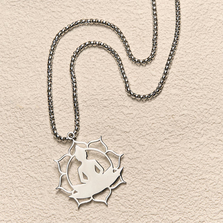 Collana con ciondolo dell'illuminazione in acciaio inossidabile con design vintage Buddha Stones Buddha seduto sul loto di Buddha - image 10