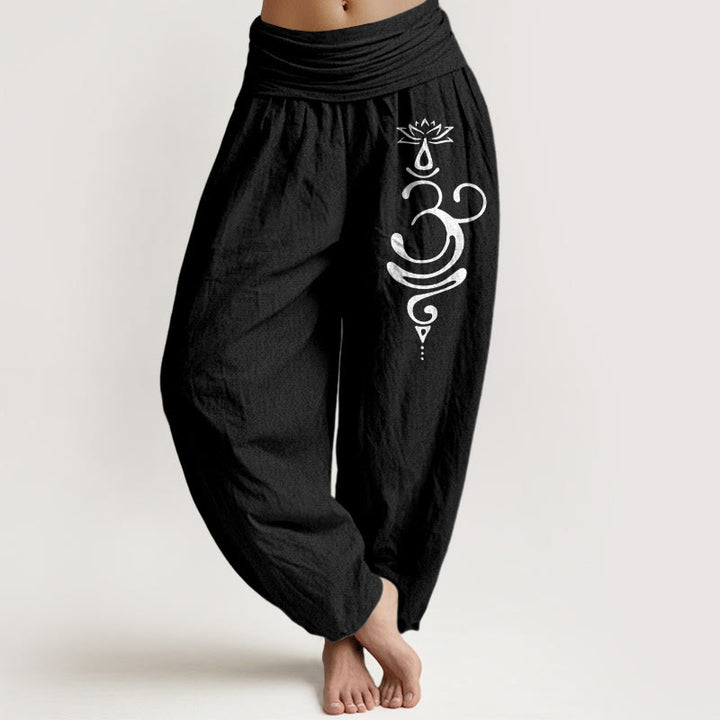 Pantaloni harem da donna in puro cotone con elastico in vita e motivo a fiori di loto Buddha Stones. - Nero - US22, UK/AU26, EU54 (6XL) - image 5