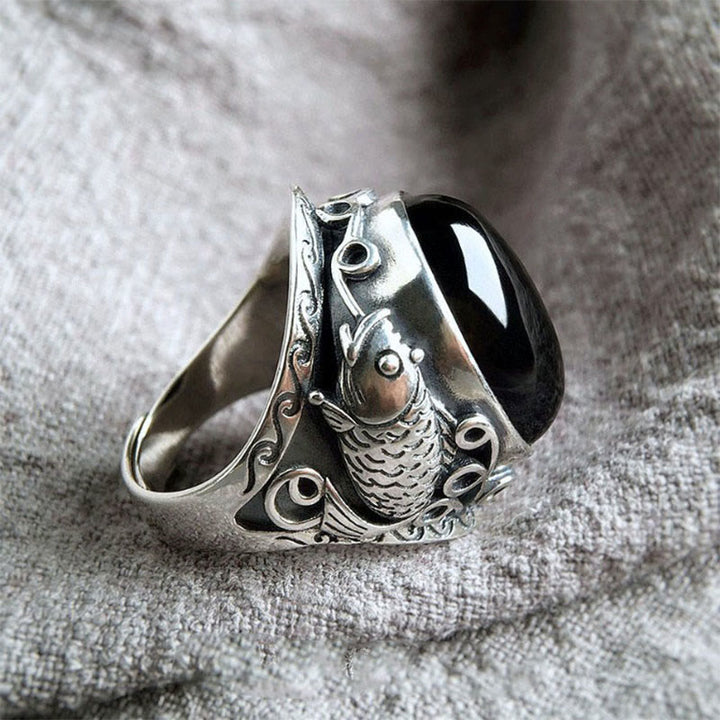 Anello regolabile con simbolo di forza del pesce koi in ossidiana nera Buddha Stones - image 2
