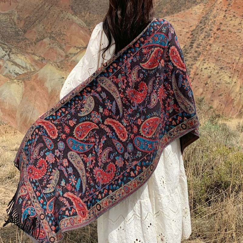 Sciarpa morbida con nappa, motivo etnico ricamato con fiori Paisley e Buddha Stones - Nero - image 0