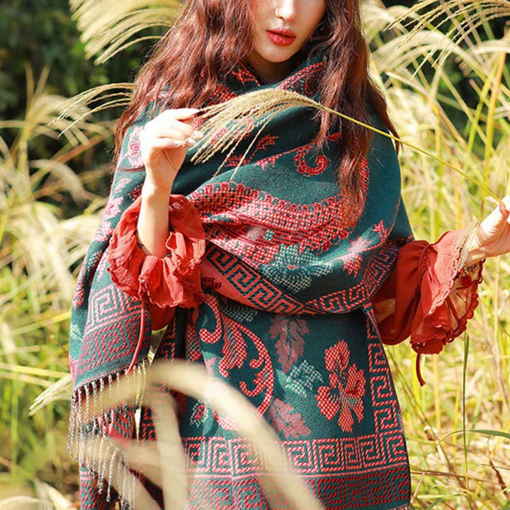Sciarpa termica morbida con motivo etnico Buddha Stones jacquard e piante, motivo nappa, scialle - image 35