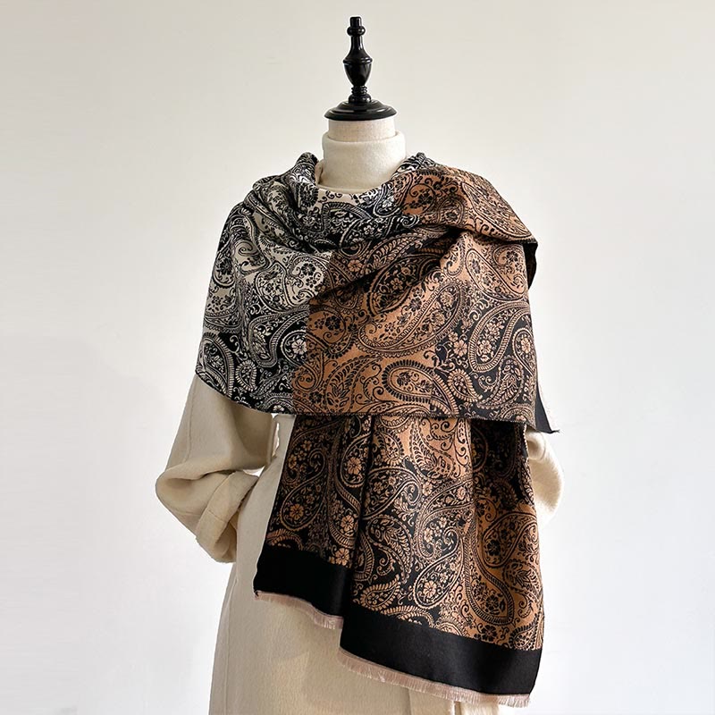 Sciarpa calda e avvolgente con nappa e motivo a tralci di vite con motivo paisley abbinato al colore invernale termico Buddha Stones - Nero - 185*65cm - image 0