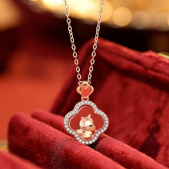 Collana con ciondolo in argento sterling 925 con quadrifoglio e agata rossa, motivo: anno del cavallo, motivo: Buddha Stones - image 2
