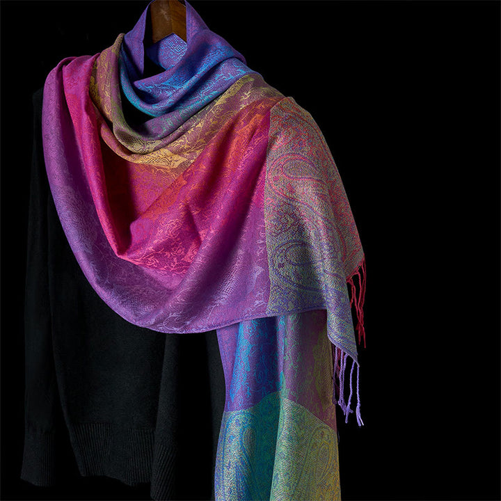 Sciarpa/stola accogliente con nappe e motivo floreale di anacardi Buddha Stones, con sfumatura colorata primaverile. - Orchidea - 180 cm - image 2