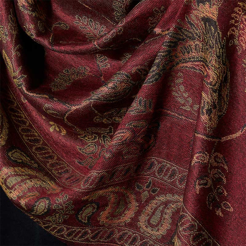 Sciarpa morbida con nappa e scialle, motivo floreale con fiori di anacardi e foglie, motivo Buddha Stones Spring Maroon - image 3