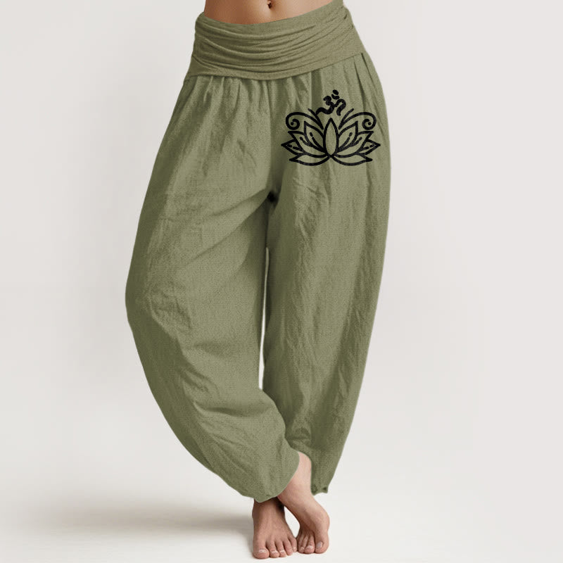 Pantaloni harem in puro cotone con elastico in vita e motivo a fiori di loto con Buddha Stones e simbolo Om - Verde oliva - US22, UK/AU26, EU54 (6XL) - image 14