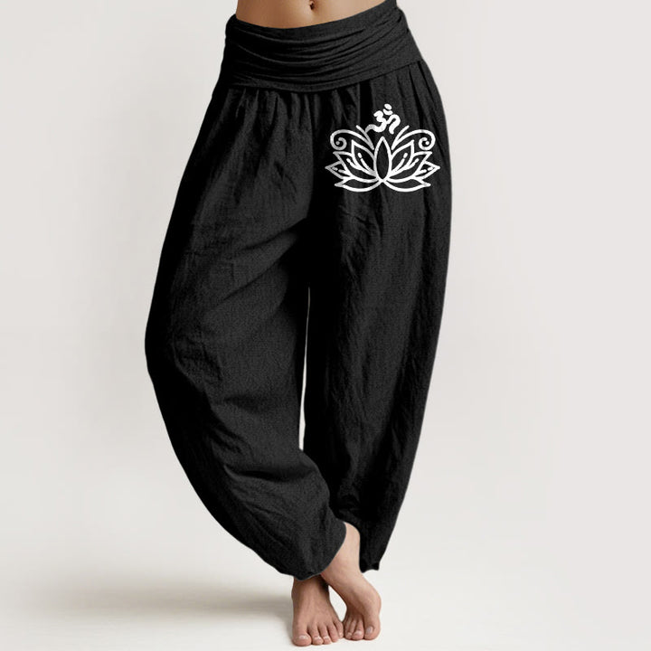 Pantaloni harem in puro cotone con elastico in vita e motivo a fiori di loto con Buddha Stones e simbolo Om - Nero - US22, UK/AU26, EU54 (6XL) - image 0