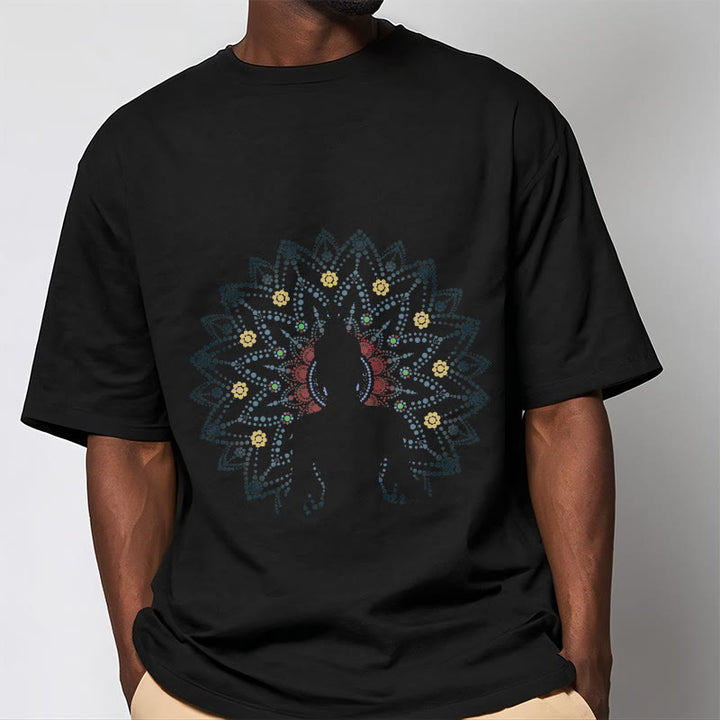 Maglietta con motivo Buddha Stones Mandala Flower Sereno Buddha seduto - image 7