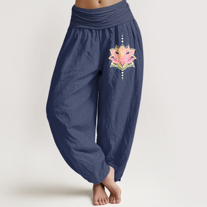 Pantaloni harem da donna con elastico in vita e motivo a fiori di loto rosa in puro cotone Buddha Stones - Blu ardesia scuro - US22, UK/AU26, EU54 (6XL) - image 8