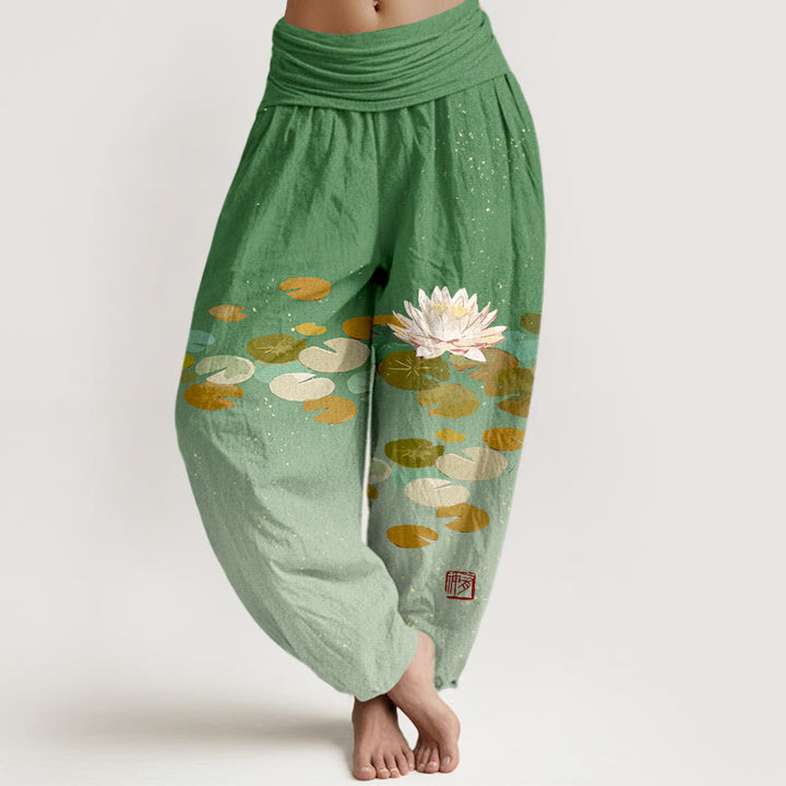 Pantaloni harem da donna in puro cotone con elastico in vita e motivo a foglie di loto bianco stampato Buddha Stones - Verdemare medio - US16, UK/AU20, EU48 (3XL) - image 0
