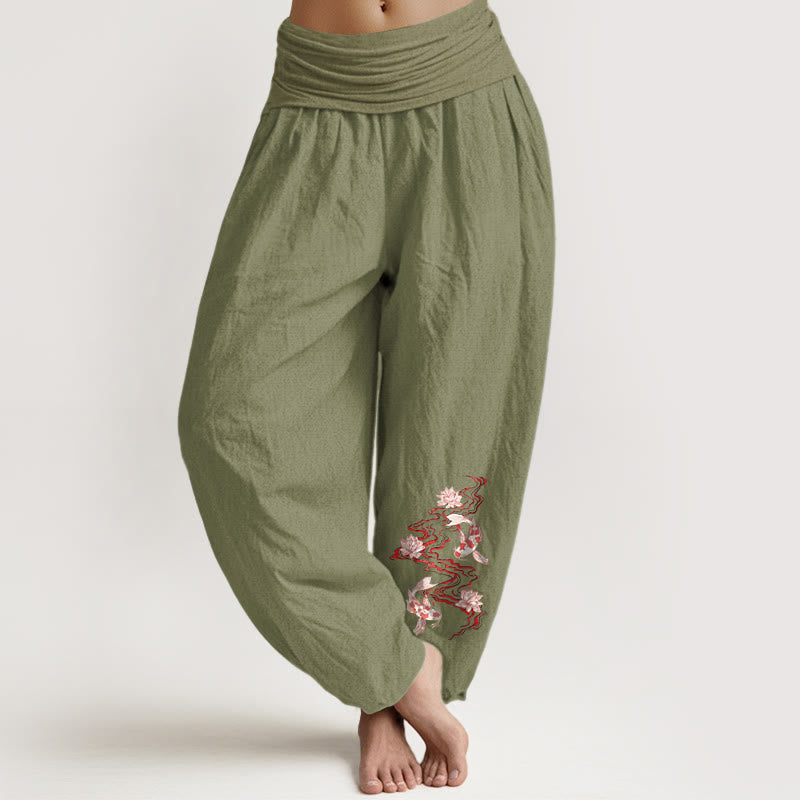 Buddha Stones Pantaloni harem da donna in puro cotone con motivo a fiori di loto e carpe koi - Verde oliva - US16, UK/AU20, EU48 (3XL) - image 14