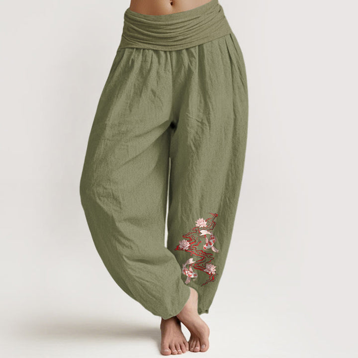 Buddha Stones Pantaloni harem da donna in puro cotone con motivo a fiori di loto e carpe koi - Verde oliva - US16, UK/AU20, EU48 (3XL) - image 14