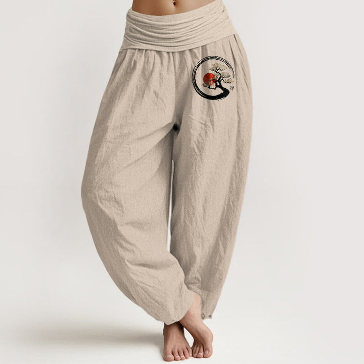 Pantaloni harem da donna in puro cotone con elastico in vita e motivo a carattere Zen Buddha Stones, albero di pino e sole rosso - Abbronzatura - US16, UK/AU20, EU48 (3XL) - image 0