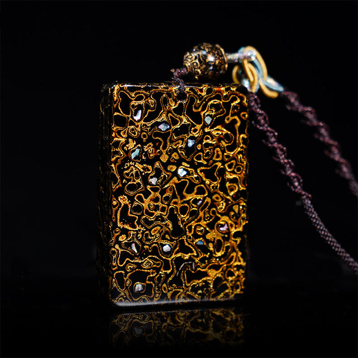 Collana con ciondolo di protezione in legno di sandalo laccato Buddha Stones realizzate a mano - Nero (dimensioni del pendente: 4*6*1 cm) - image 12