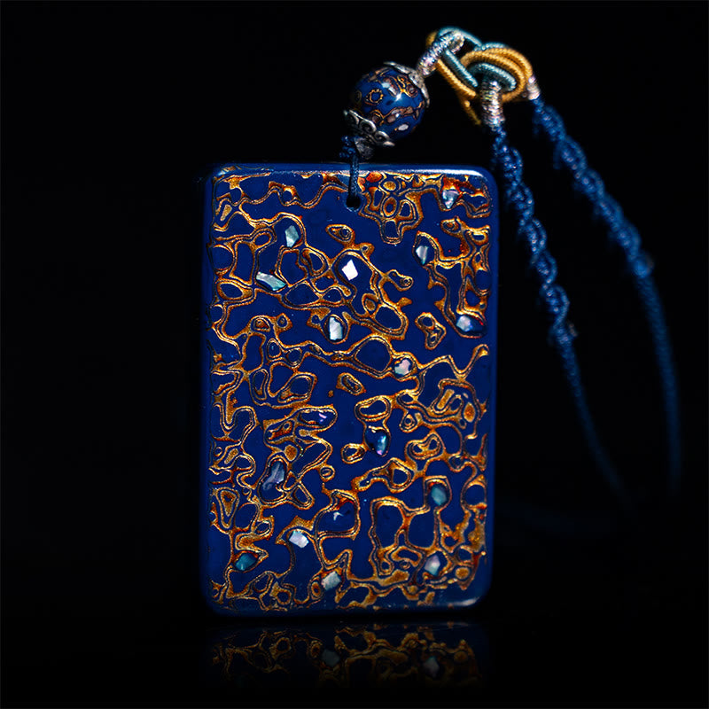 Collana con ciondolo di protezione in legno di sandalo laccato Buddha Stones realizzate a mano - Blu scuro (dimensioni del pendente: 4*6*1 cm) - image 18