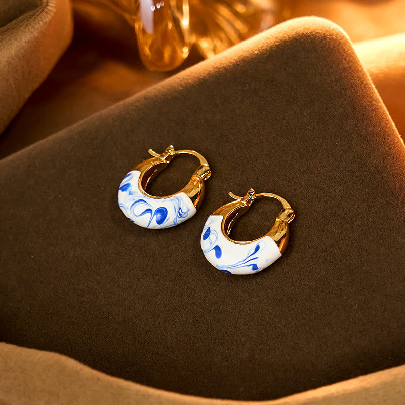 Orecchini a forma di U Buddha Stones placcate in rame e smalto color oro 18k - image 3
