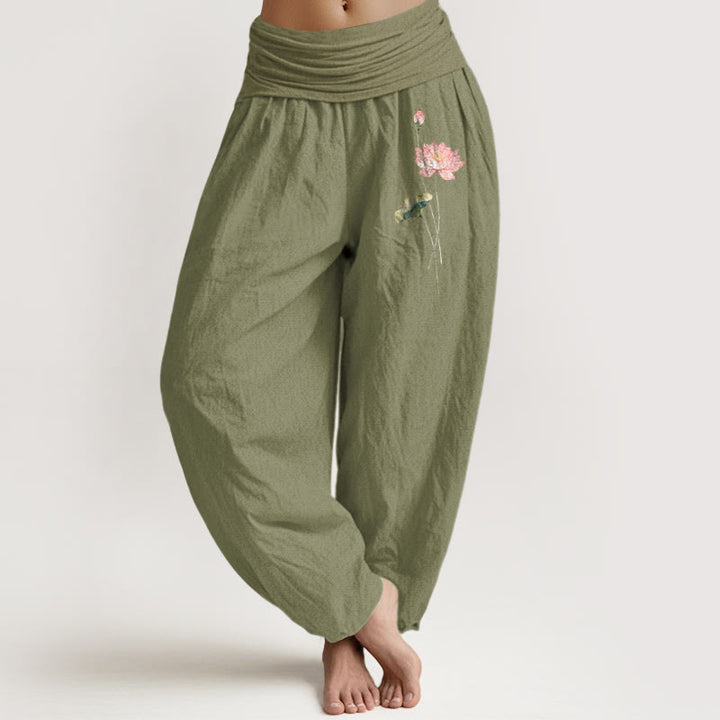Pantaloni harem in puro cotone con elastico in vita, motivo con foglie di loto e fiori di loto rosa Buddha Stones - Verde oliva - US16, UK/AU20, EU48 (3XL) - image 14