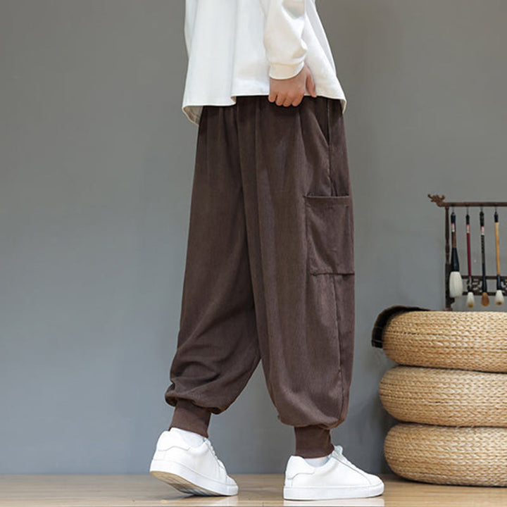 Pantaloni da uomo in cotone alla caviglia con tasche, tinta unita, modello Buddha Stones Spring - image 30