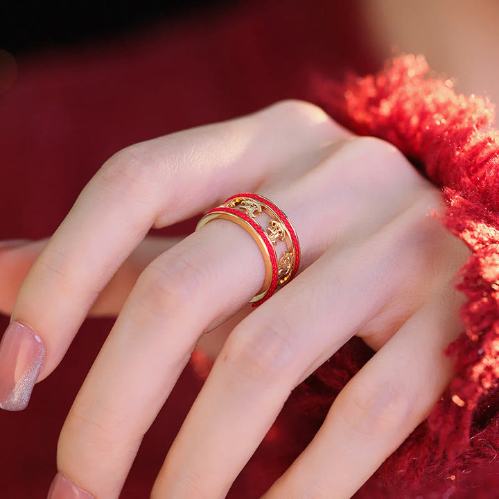 Anello di apertura in rame con benedizione della fortuna dell'anno del cavallo dorato Buddha Stones - image 9