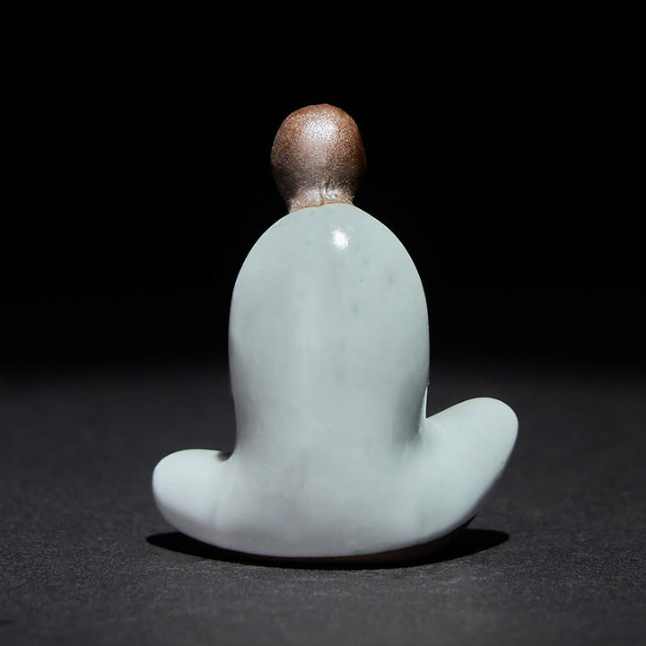 Buddha Stones Piccola statua in ceramica di Buddha senza forma che medita Decorazione per la casa Zen 4*2,5*5 cm - image 2