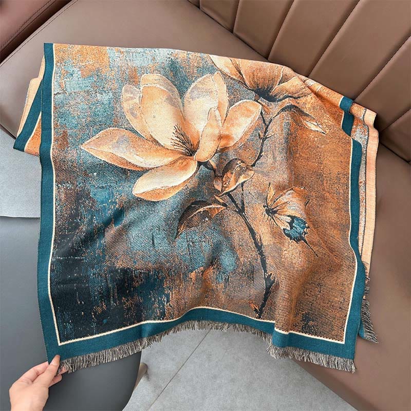 Sciarpa morbida con motivo a farfalla e magnolia invernale Buddha Stones - image 2