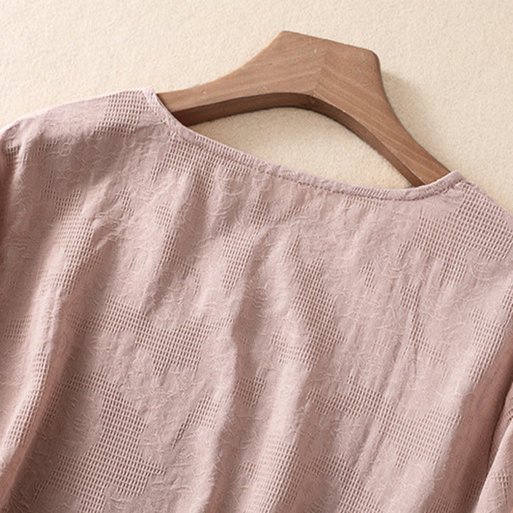 Camicia da donna a maniche lunghe con orlo irregolare e pieghe, stampa jacquard con motivo Buddha Stones. - image 19