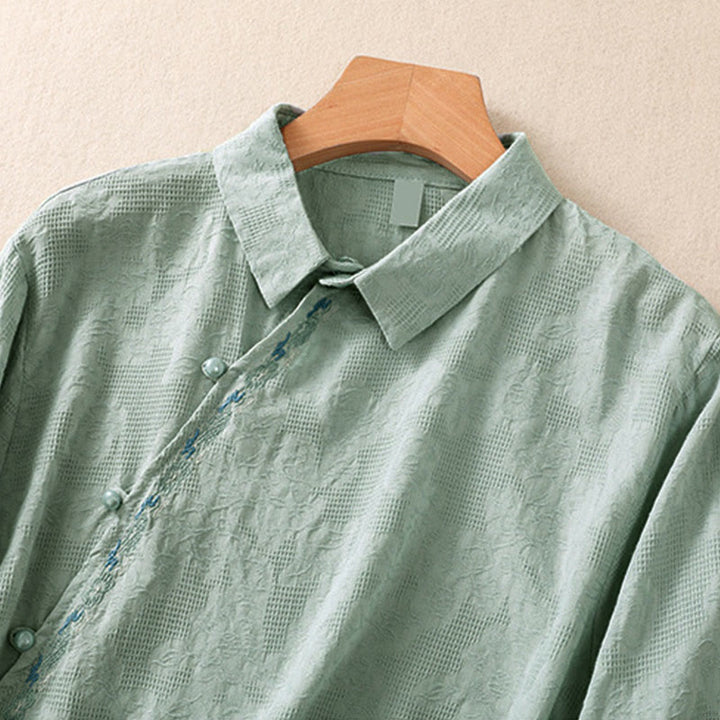 Camicia da donna in cotone a maniche lunghe con ricamo autunnale Buddha Stones, design asimmetrico, bottoni a rana - image 2