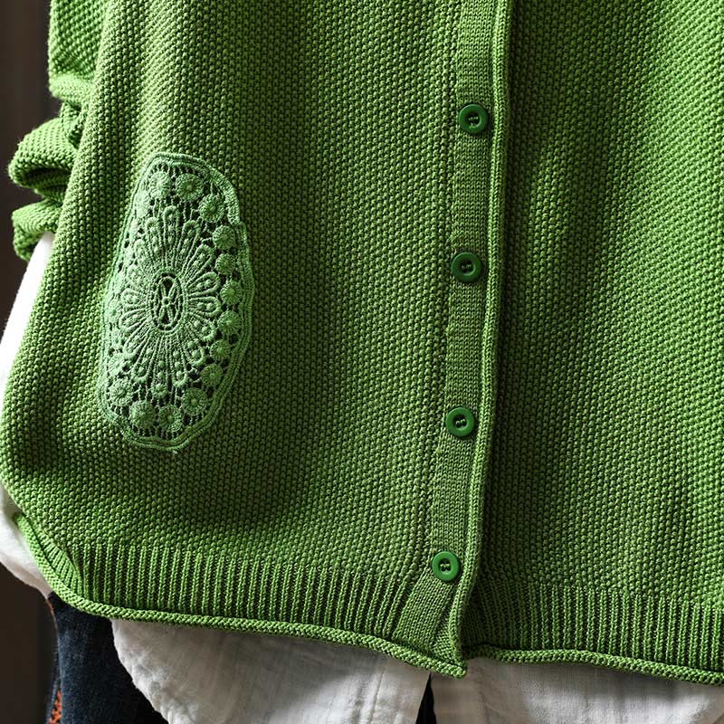 Cardigan lavorato a maglia a maniche lunghe in cotone con bottoni floreali autunnali Buddha Stones da donna - image 24