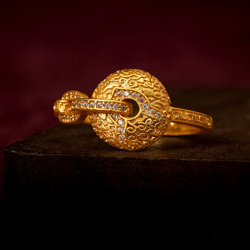 Anello della fortuna regolabile con fibbia della pace in ottone placcato oro 24k con design intagliato cavo Buddha Stones - Regolabile - image 0