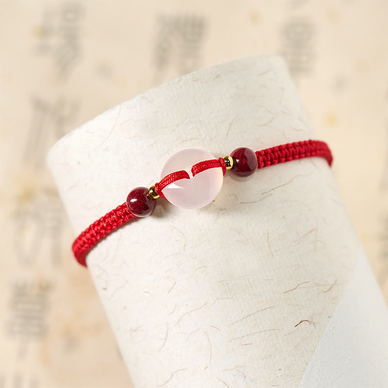 Bracciale con nodo piatto in agata bianca, Buddha Stones della pace, nodo diamantato e cordino rosso - image 24