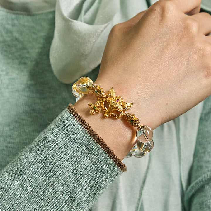 Braccialetto di protezione con perline di cristallo bianco e ciondolo a forma di croce di volpe Buddha Stones - image 7