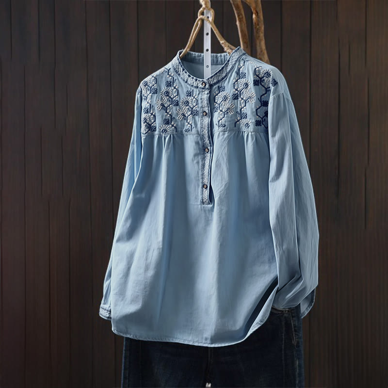 Camicia da donna a maniche lunghe in denim di cotone con bottoni mezzi, ricamo floreale e geometrie Buddha Stones - AzzurroCielo Chiaro - US4， UK/AU8，EU36-38 (F) - image 0