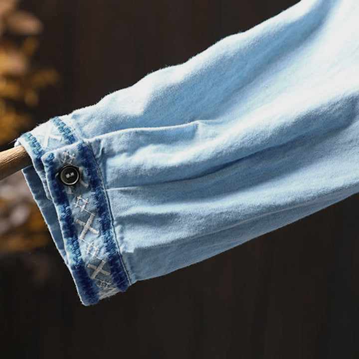 Camicia da donna a maniche lunghe in denim di cotone con bottoni mezzi, ricamo floreale e geometrie Buddha Stones - image 10