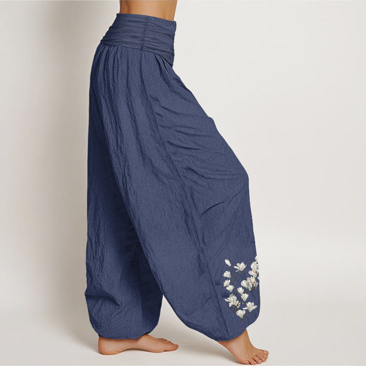 Pantaloni harem da donna con elastico in vita, in puro cotone, con motivo a fiori di magnolia, modello Buddha Stones - image 10