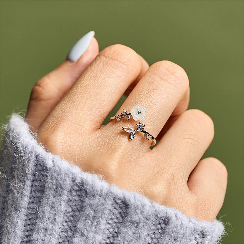 Anello di rame curativo regolabile con motivo a fiori bianchi Buddha Stones - image 20