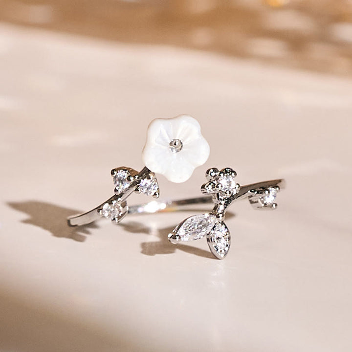 Anello di rame curativo regolabile con motivo a fiori bianchi Buddha Stones - Argento - image 12