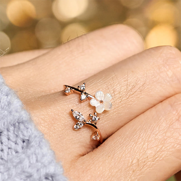 Anello di benedizione regolabile con motivo floreale bianco in argento sterling 925 Buddha Stones - image 3