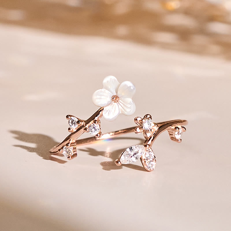 Anello di benedizione regolabile con motivo floreale bianco in argento sterling 925 Buddha Stones - Oro rosa - image 0